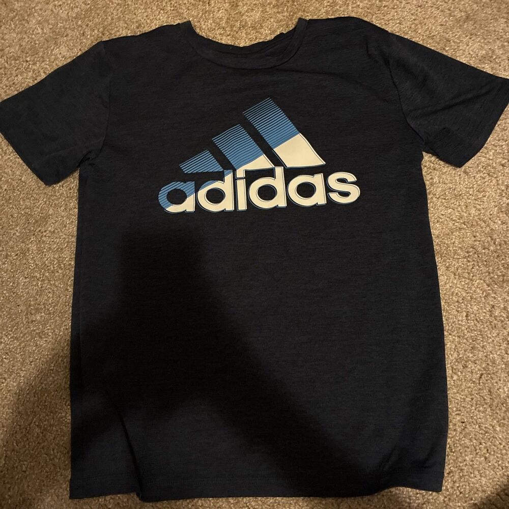 Kids Adidas Shirt Medium Size‎ 10/12